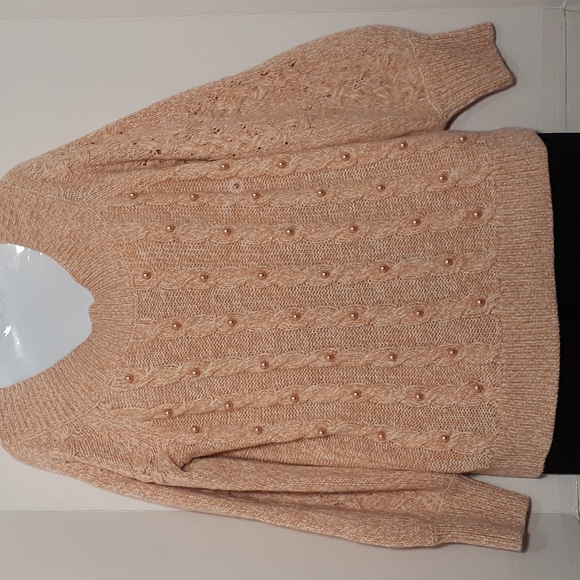 Soho NY & Company  Women's Beaded Front Peach Sweater. Size M - Picture 1 of 7